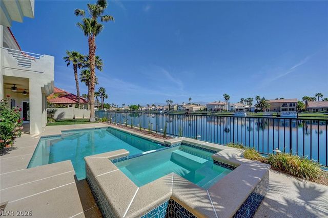 8100 Tiara Cove Circle, Las Vegas, NV 89128