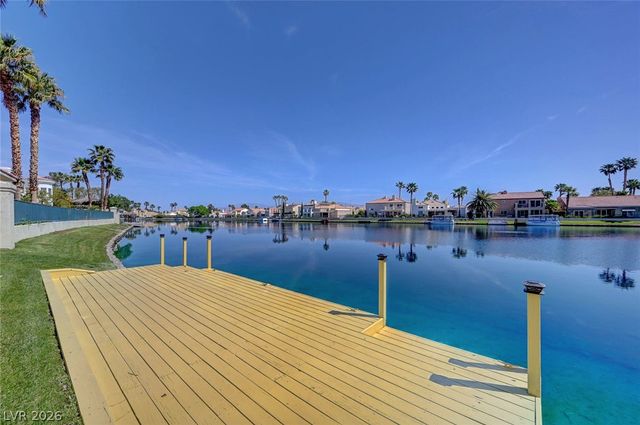8100 Tiara Cove Circle, Las Vegas, NV 89128