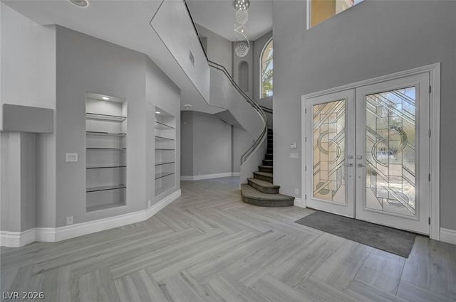 8100 Tiara Cove Circle, Las Vegas, NV 89128