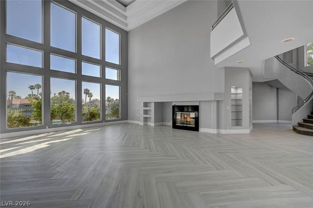 8100 Tiara Cove Circle, Las Vegas, NV 89128