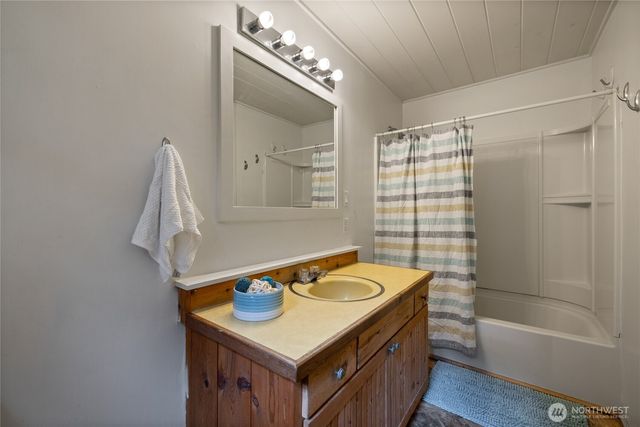 17426 SE 60th Street, Bellevue, WA 98006
