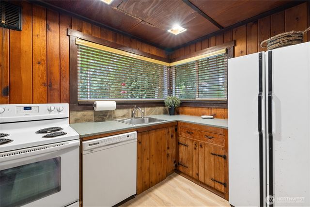 17426 SE 60th Street, Bellevue, WA 98006