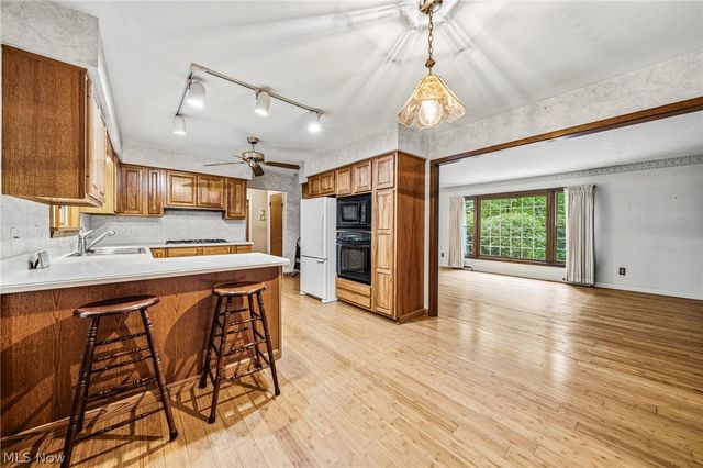 11565 Wilbert Road, Chardon, OH 44024