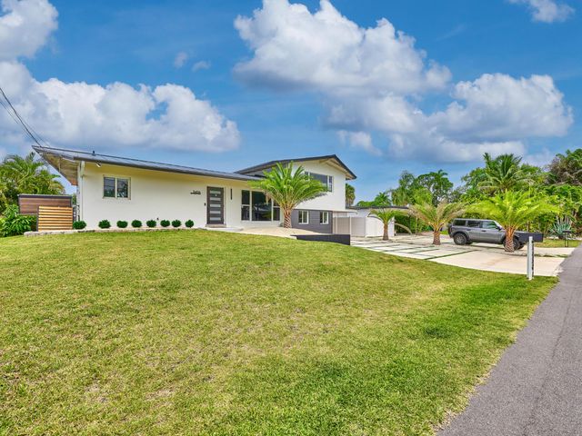 2426 Key Largo Lane, Fort Lauderdale, FL 33312