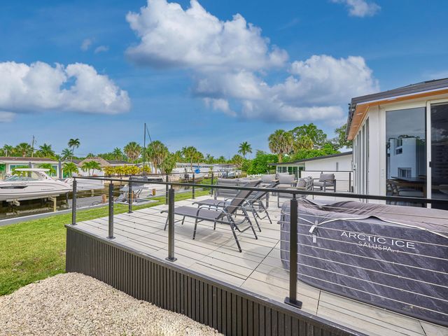 2426 Key Largo Lane, Fort Lauderdale, FL 33312