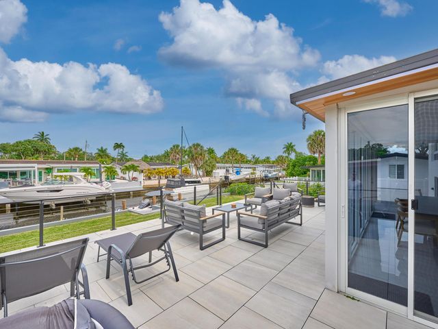 2426 Key Largo Lane, Fort Lauderdale, FL 33312