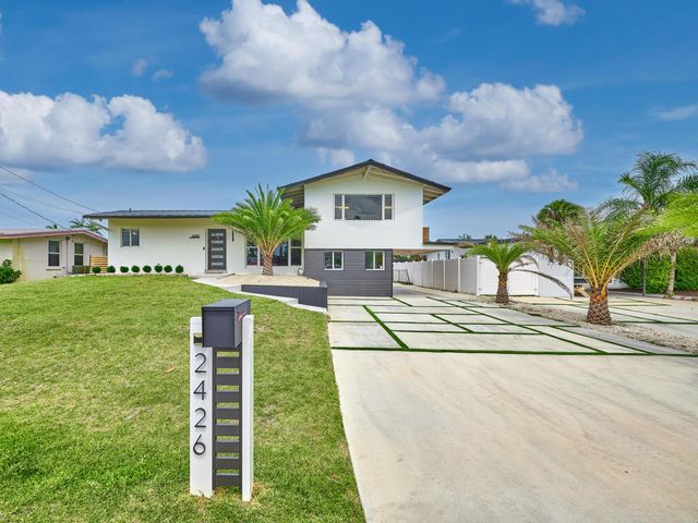 2426 Key Largo Lane, Fort Lauderdale, FL 33312