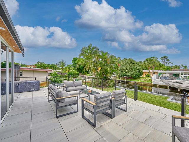 2426 Key Largo Lane, Fort Lauderdale, FL 33312
