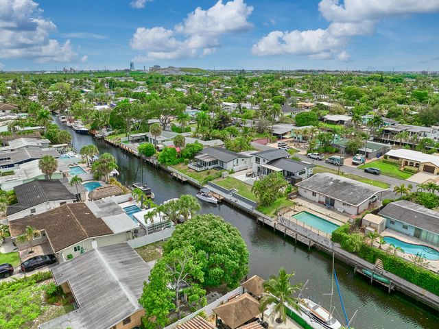 2426 Key Largo Lane, Fort Lauderdale, FL 33312