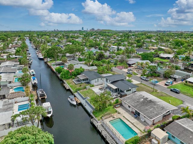 2426 Key Largo Lane, Fort Lauderdale, FL 33312