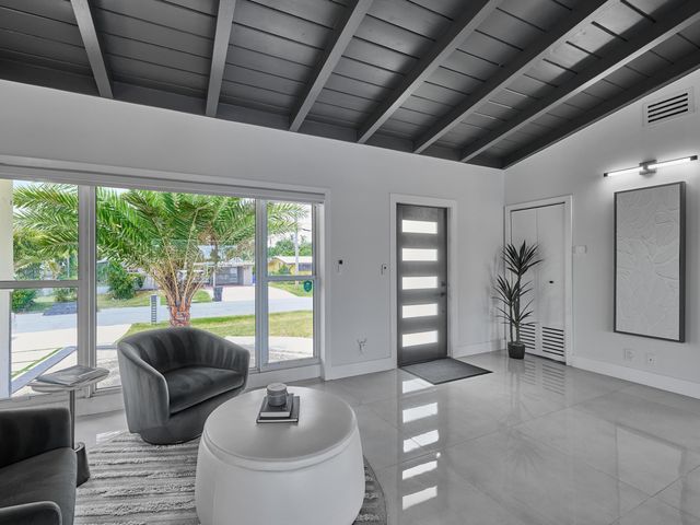 2426 Key Largo Lane, Fort Lauderdale, FL 33312