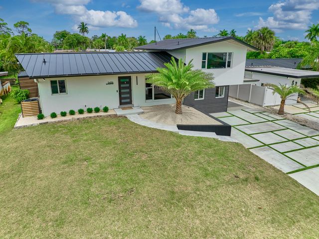 2426 Key Largo Lane, Fort Lauderdale, FL 33312
