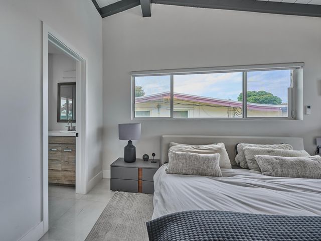 2426 Key Largo Lane, Fort Lauderdale, FL 33312