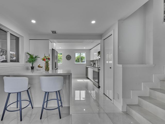 2426 Key Largo Lane, Fort Lauderdale, FL 33312