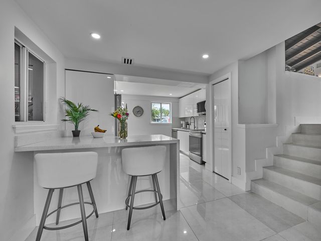 2426 Key Largo Lane, Fort Lauderdale, FL 33312