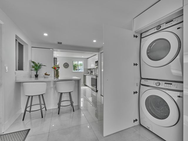 2426 Key Largo Lane, Fort Lauderdale, FL 33312