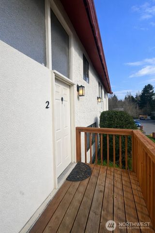 8803 23rd Avenue NE, Seattle, WA 98115