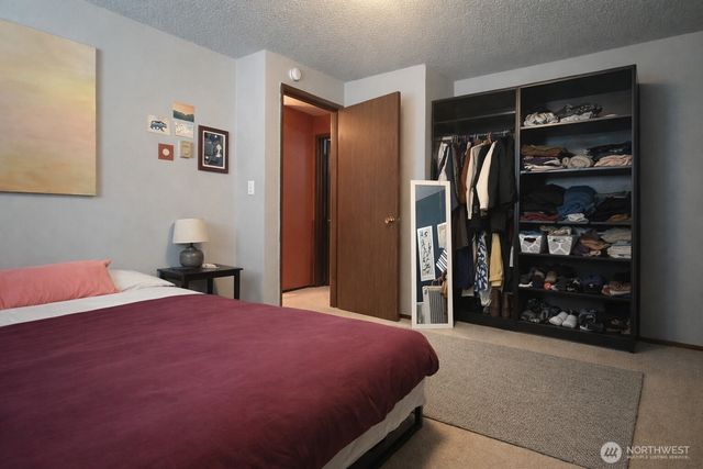 8803 23rd Avenue NE, Seattle, WA 98115