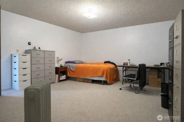 8803 23rd Avenue NE, Seattle, WA 98115