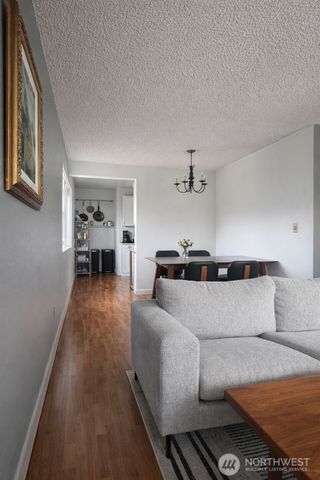 8803 23rd Avenue NE, Seattle, WA 98115