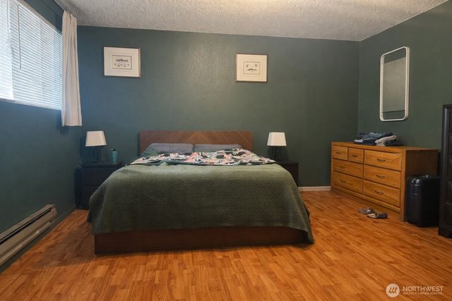 8803 23rd Avenue NE, Seattle, WA 98115