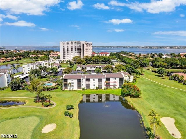 4574 Trawler CT 202, Fort Myers, FL 33919