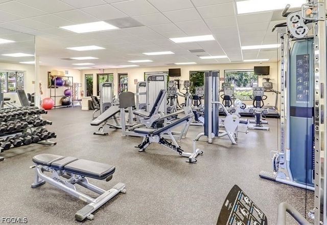 4574 Trawler CT 202, Fort Myers, FL 33919