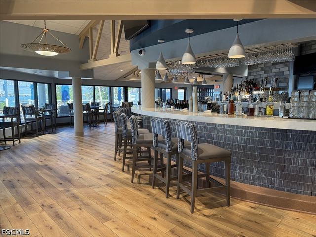 4574 Trawler CT 202, Fort Myers, FL 33919