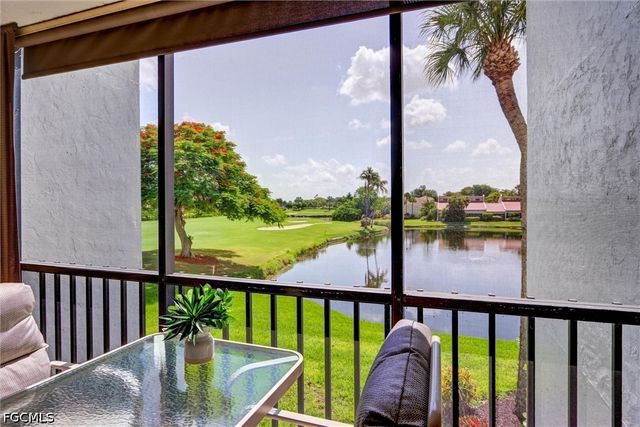 4574 Trawler CT 202, Fort Myers, FL 33919