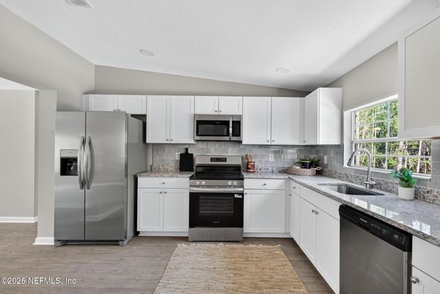 10350 CROTTY Avenue, Hastings, FL 32145