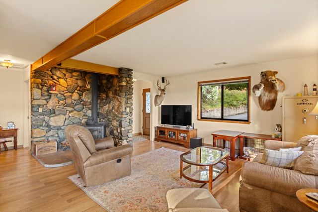 2120 Oak Leaf Ct, Placerville, CA 95667