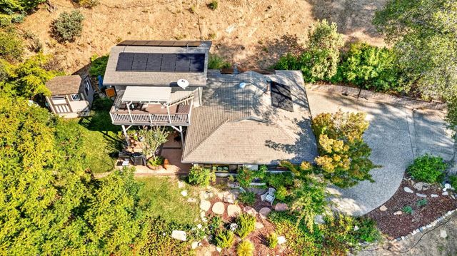 2120 Oak Leaf Ct, Placerville, CA 95667