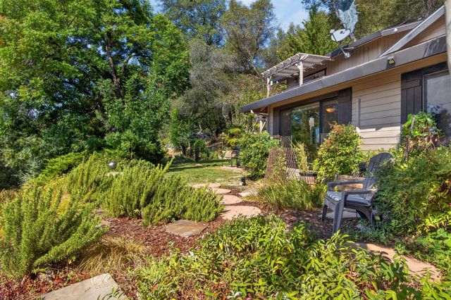 2120 Oak Leaf Ct, Placerville, CA 95667
