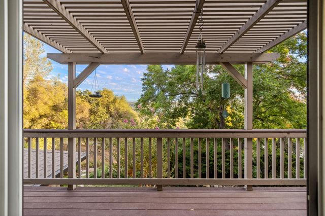 2120 Oak Leaf Ct, Placerville, CA 95667