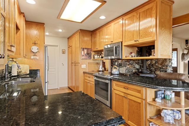 2120 Oak Leaf Ct, Placerville, CA 95667
