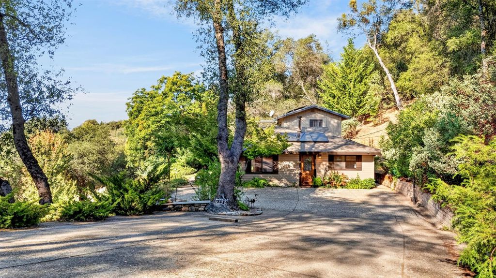 2120 Oak Leaf Ct, Placerville, CA 95667