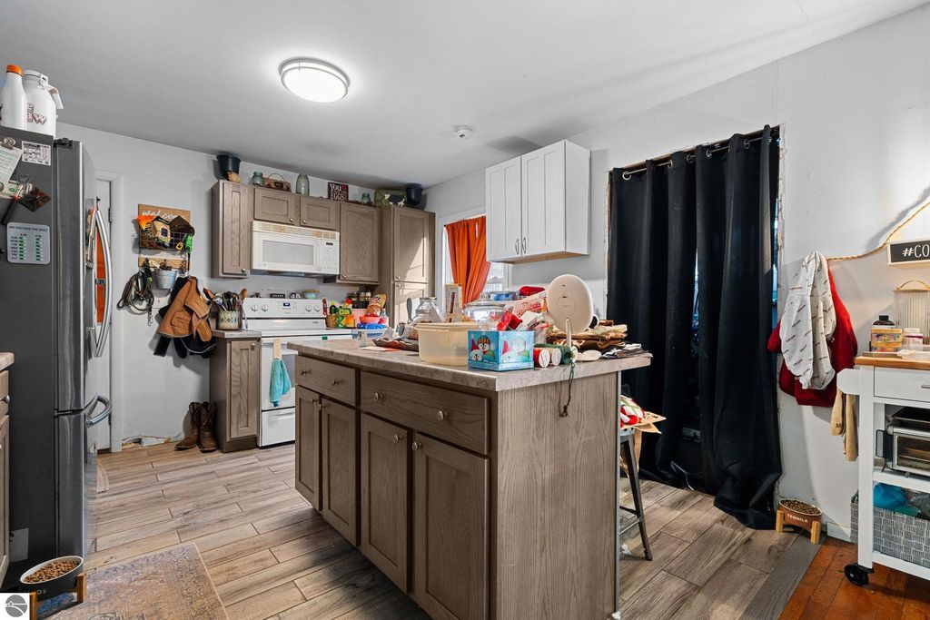 Image 8 of property listing at 11316 W M-179, Middleville, MI 49333