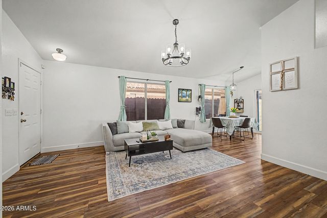 3715 W CHAMA Drive, Glendale, AZ 85310