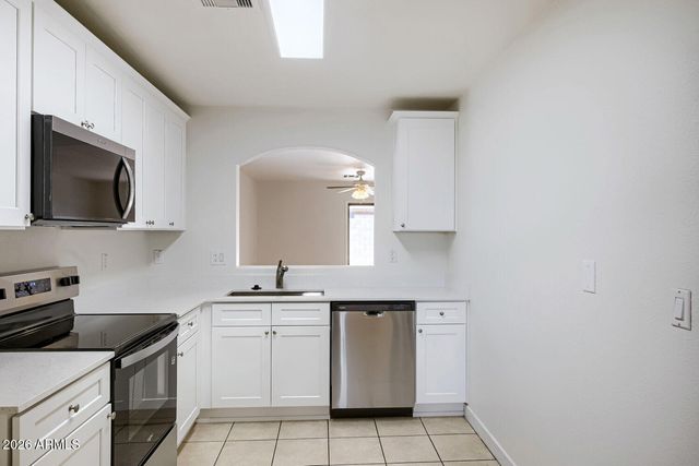 5610 S 5TH Drive, Phoenix, AZ 85041