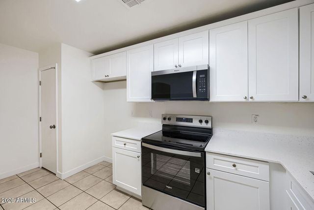 5610 S 5TH Drive, Phoenix, AZ 85041