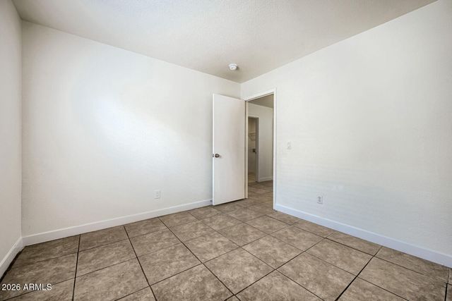 5610 S 5TH Drive, Phoenix, AZ 85041