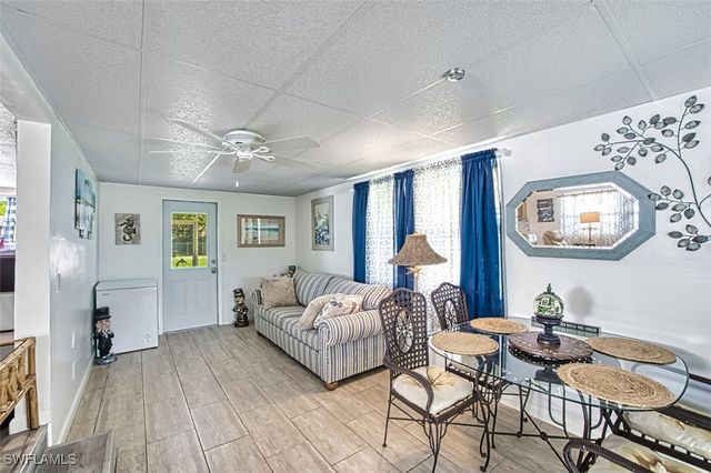 114 Moorhead MNR 114, Naples, FL 34112