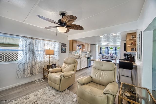 114 Moorhead MNR 114, Naples, FL 34112