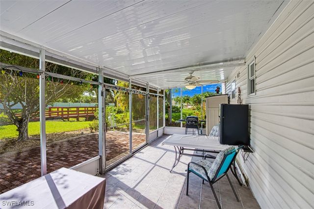 114 Moorhead MNR 114, Naples, FL 34112