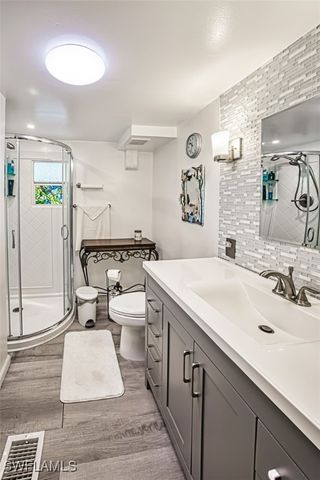 114 Moorhead MNR 114, Naples, FL 34112