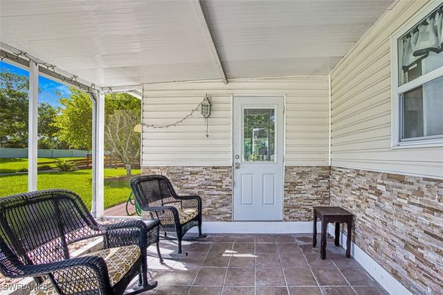 114 Moorhead MNR 114, Naples, FL 34112