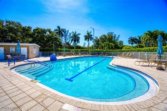114 Moorhead MNR 114, Naples, FL 34112