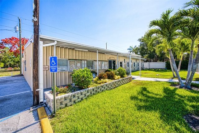 114 Moorhead MNR 114, Naples, FL 34112