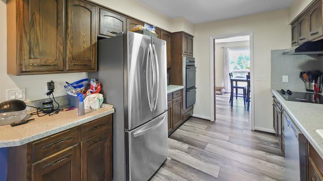 6089 N Seymour Road, Flushing, MI 48433
