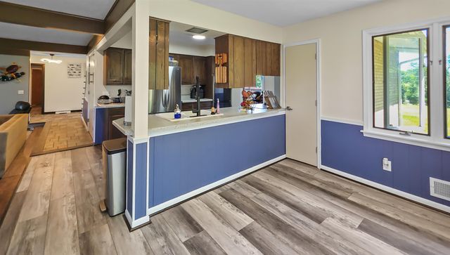 6089 N Seymour Road, Flushing, MI 48433